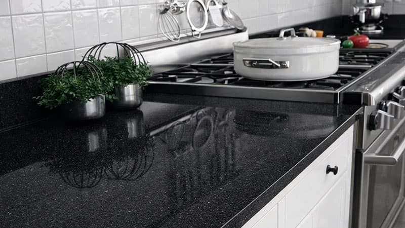 سنگ گرانیت مشکی لوکس مناسب طراحی فضاهای مدرن و خاص